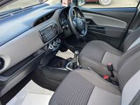 used Toyota Yaris s 1.5 VVT-i Icon Tech 5dr Hatchback