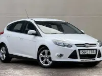Used Ford Focus Zetec 105 HP (77 kW) 2013 White Hatchback