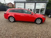 Used Vauxhall Insignia Elite 136 HP (100 kW) 2017 Red Estate