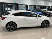 Used Vauxhall Astra GTC Edition 140 HP (102 kW) 2018 White Hatchback