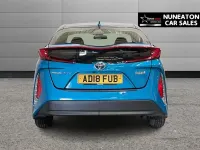 Used Toyota Prius 122 HP (89 kW) 2018 Blue Hatchback
