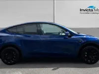 Used Tesla Model Y Long Range AWD 378 kW (514 HP) 2023 Blue metallic SUV