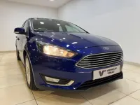 Używany Ford Focus Titanium 120 KM (88 kW) 2016 Niebieski Hatchback