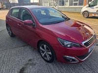 Used Peugeot 308 Allure 115 HP (84 kW) 2015 Red Hatchback