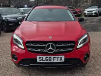 Used Mercedes GLA180 Urban 122 HP (89 kW) 2018 Beige SUV
