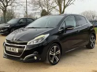 Begagnad Peugeot 208 GT-line 110 HK (80 kW) 2016 Svart Halvkombi
