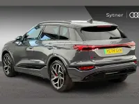 Usado Audi Q6 e-tron Advanced 284 kW (387 CV) 2024 Gris SUV
