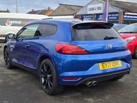 Begagnad VW Scirocco Black Edition 150 HK (110 kW) 2017 Blå Sportkupé