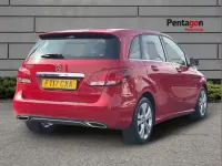 Used Mercedes B180 Executive 107 HP (78 kW) 2017 Red Hatchback