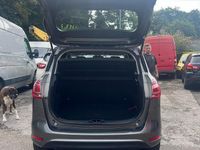 Used Ford B-MAX Titanium 2016 Grey MPV