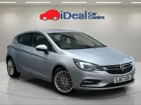 Second-hand Vauxhall Astra Elite 2017 Argintiu Hatchback