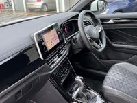 Used VW T-Roc R-line 150 HP (110 kW) 2025 Pure white SUV