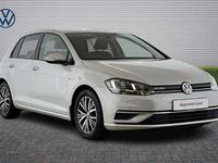 Used VW Golf VII SE 130 HP (95 kW) 2019 Pure white Hatchback