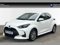 Used Toyota Yaris 113 HP (83 kW) 2023 White Hatchback