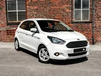 Used Ford Ka Plus Zetec 70 HP (51 kW) 2016 White Hatchback