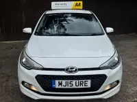 Used Hyundai i20 SE 84 HP (61 kW) 2015 White Hatchback