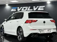 Usado VW Golf VIII R 320 HP (235 kW) 2023 Branco Citadino