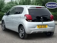 Używany Peugeot 108 Collection 71 KM (52 kW) 2021 Szary