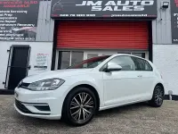 Used VW Golf VII SE 115 HP (84 kW) 2018 White Hatchback