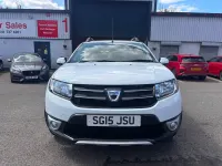 Used Dacia Sandero Lauréate 90 HP (66 kW) 2015 White Hatchback