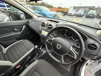 Used Dacia Sandero Comfort 90 HP (66 kW) 2019 White Hatchback