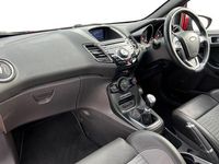Used Ford Fiesta ST 182 HP (133 kW) 2017 Red Hatchback
