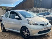 Used Toyota Aygo 67 HP (49 kW) 2005 Blue Hatchback
