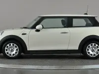 Used Mini ONE Classic 102 HP (75 kW) 2021 Hatchback