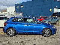 Used VW Polo Life 95 HP (69 kW) 2025 Blue Hatchback