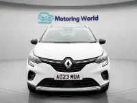 Used Renault Captur Techno 90 HP (66 kW) 2023 White/black SUV