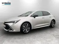 Begagnad Toyota Corolla Design 140 HK (102 kW) 2025 Silver Halvkombi