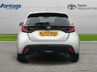 Used Toyota Yaris 113 HP (83 kW) 2022 Silver Hatchback