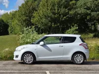 Used Suzuki Swift SZ4 94 HP (69 kW) 2012 White Hatchback