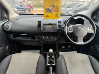Begagnad Nissan Note N-TEC 110 HK (80 kW) 2011 Silver Halvkombi