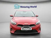 Używany Kia Ceed 158 KM (116 kW) 2023 Czerwony Hatchback