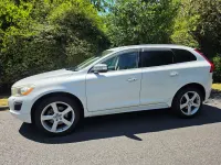Used Volvo XC60 R-Design 2012 White SUV