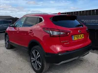 Used Nissan Qashqai N-Connecta 150 HP (110 kW) 2019 Red SUV