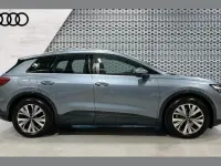 Usado Audi Q4 e-tron Sport 210 kW (286 HP) 2024 Azul SUV