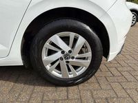 Used VW Polo Life 95 HP (69 kW) 2022 White Hatchback