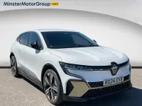 Used Renault Megane E-Tech Iconic 160 kW (218 HP) 2024 White Hatchback