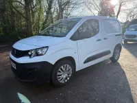 Used Peugeot Partner 100 HP (73 kW) 2020 White MPV