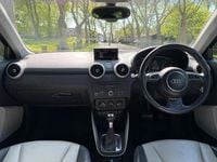 Begagnad Audi A1 Sport 2010 Svart Halvkombi