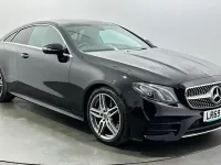 Usado Mercedes E220 AMG line 194 HP (142 kW) 2019 Preto Coupé