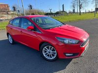 Used Ford Focus Zetec 125 HP (91 kW) 2015 Red Hatchback