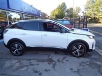 Used Peugeot 3008 GT-line 131 HP (96 kW) 2022 White Hatchback