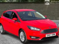 Used Ford Focus Zetec 125 HP (91 kW) 2018 Red Hatchback