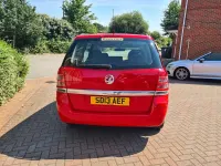 Used Vauxhall Zafira 120 HP (88 kW) 2013 Red MPV