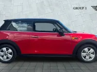 Used Mini Cooper Hatch 136 HP (100 kW) 2017 Red Hatchback