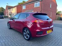 Używany Kia Ceed 134 KM (98 kW) 2017 Czerwony Hatchback