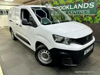 Usado Peugeot Partner Premium 131 HP (96 kW) 2024 Branco Monovolume